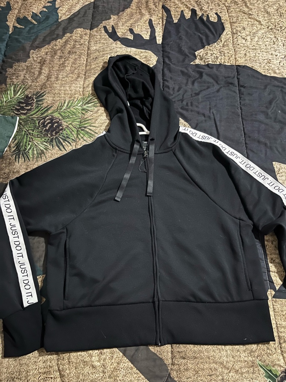 NWOT WOMENS NIKE ZIP UP HOODIE SIZE SMALL